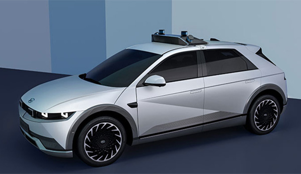 現代自が昨年公開したＥＶ「アイオニック５」をベースとした自動運転試験車両＝韓国（同社提供）